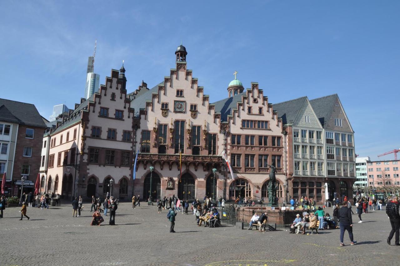 Frankfurt Bed & Breakfast Frankfurt am Main Buitenkant foto